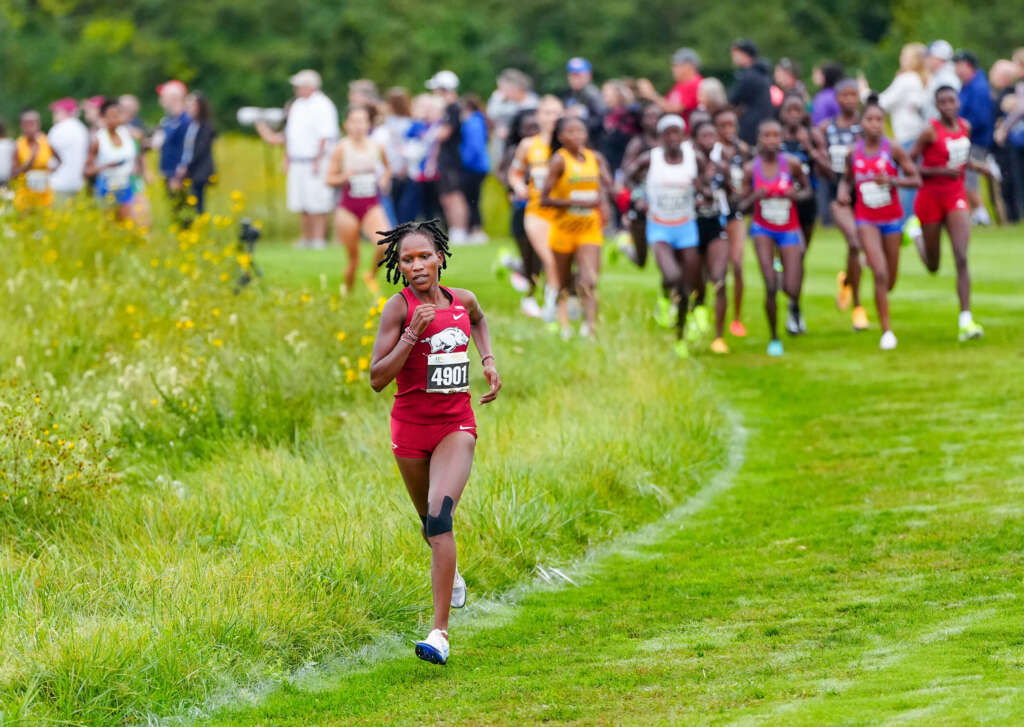 Razorback Isca Chelangat earns SEC Runner of the Week accolade