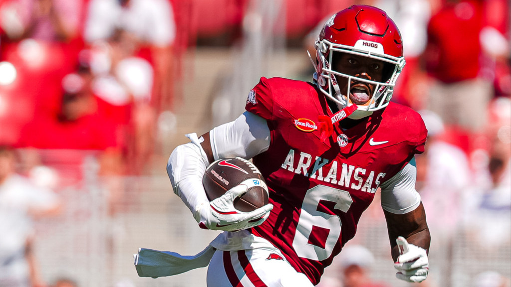 Arkansas outmuscled by #2 Georgia in SEC opener