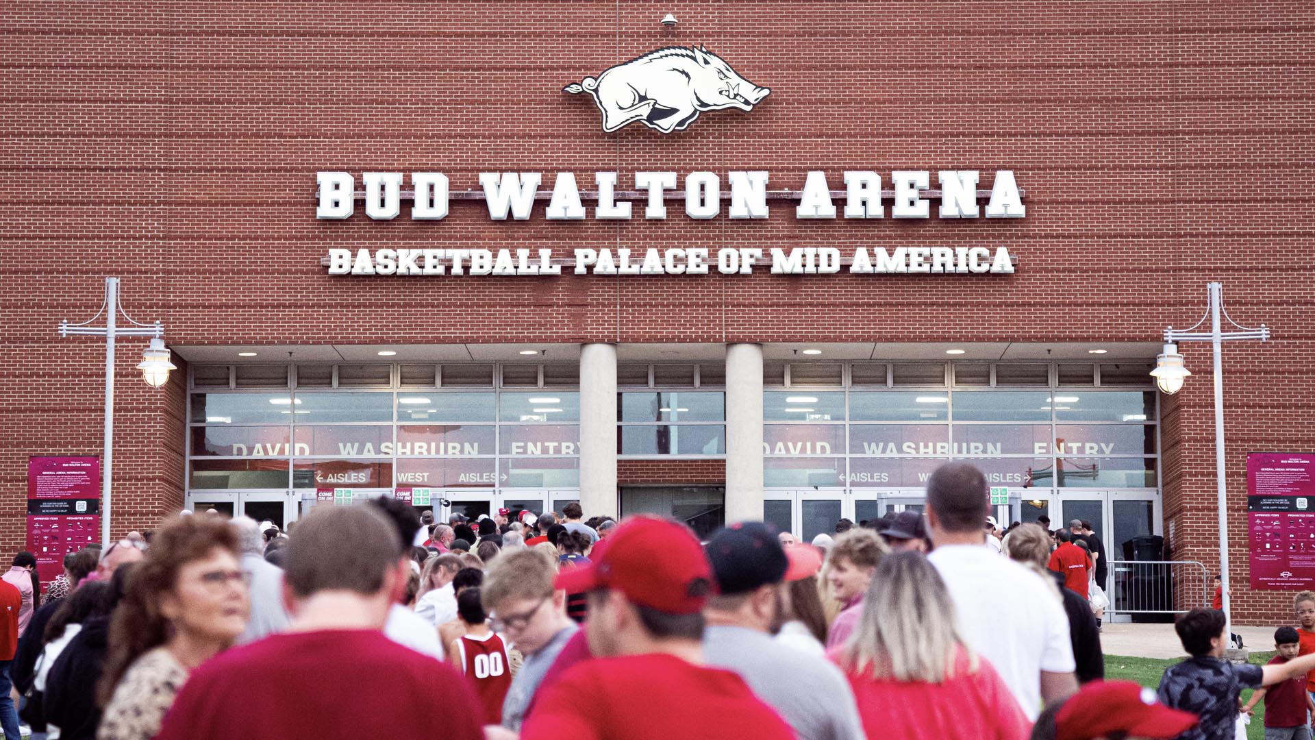 MBB Preview: Arkansas vs Gonzaga – Exhibition Parking Availability