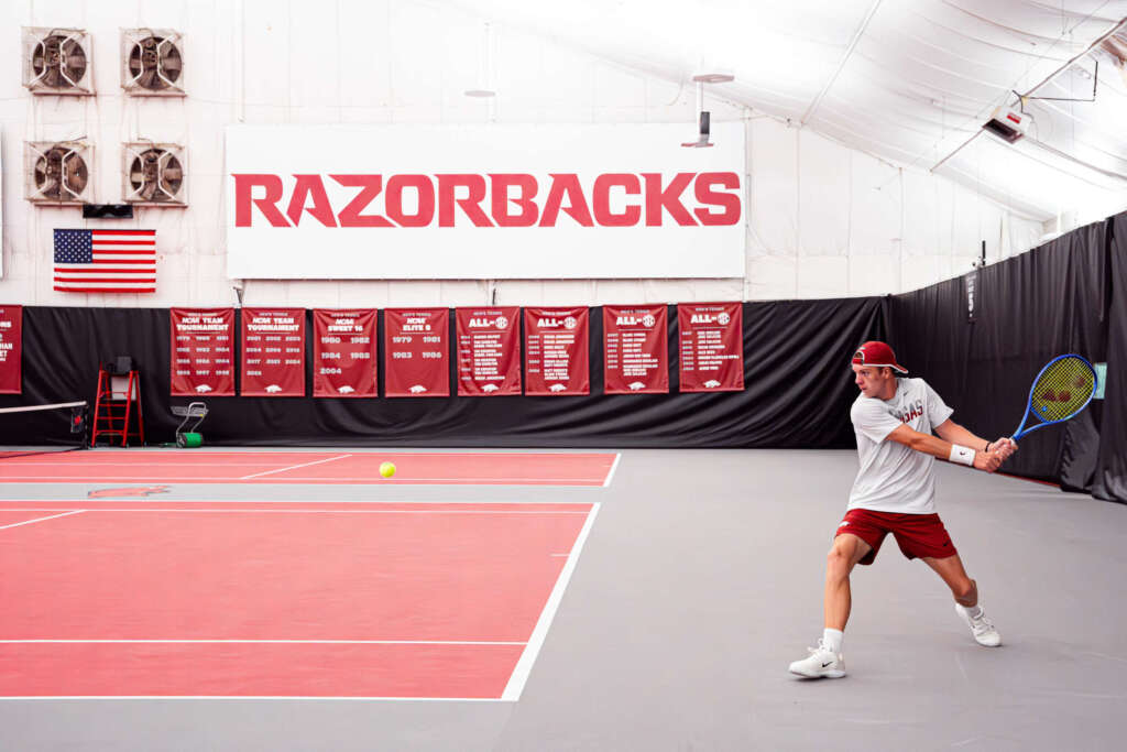 Hogs Conclude Play at UTR PTT Norman