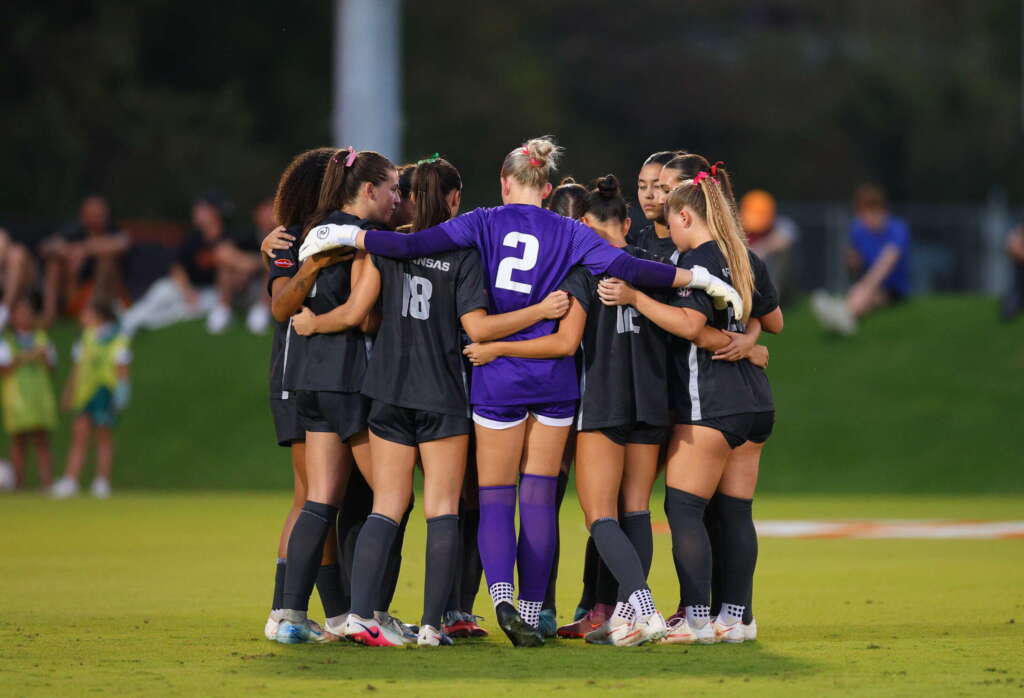 Arkansas Earns SEC Road Win at Tennessee, 1-0